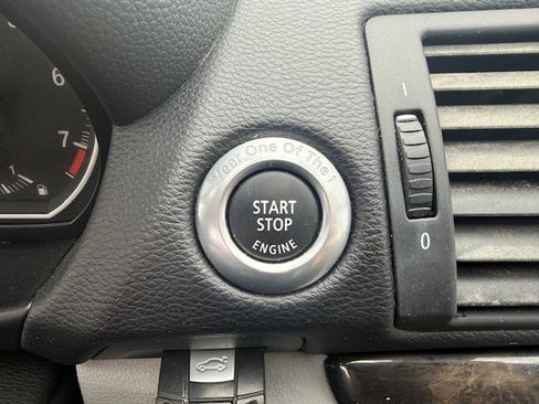 Used 2009 BMW 128i image 31