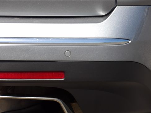 Used 2023 Chevrolet Traverse High Country image 15