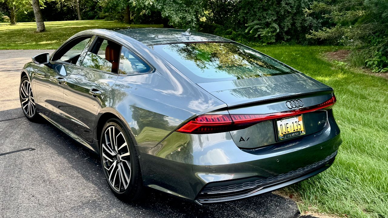 Used 2024 Audi A7 3.0T Premium Plus w/ S Line AWD/4WD image 15