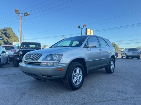 Used 2000 Lexus RX 300 image 2
