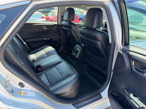 Used 2013 Toyota Avalon Limited FWD image 22