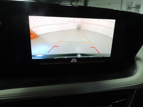 Used 2024 Buick Encore GX Avenir image 38