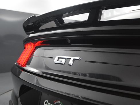 Used 2018 Ford Mustang GT Premium image 13