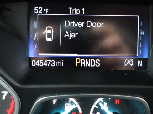 Used 2019 Ford Escape Titanium image 23