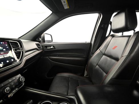 Used 2023 Dodge Durango GT image 30