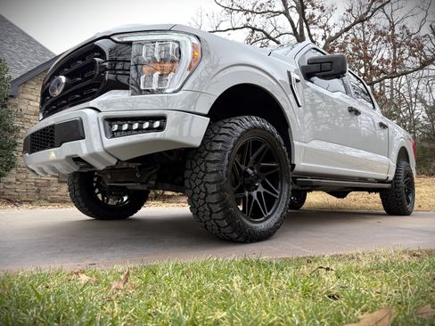 Used 2023 Ford F150 XLT image 18