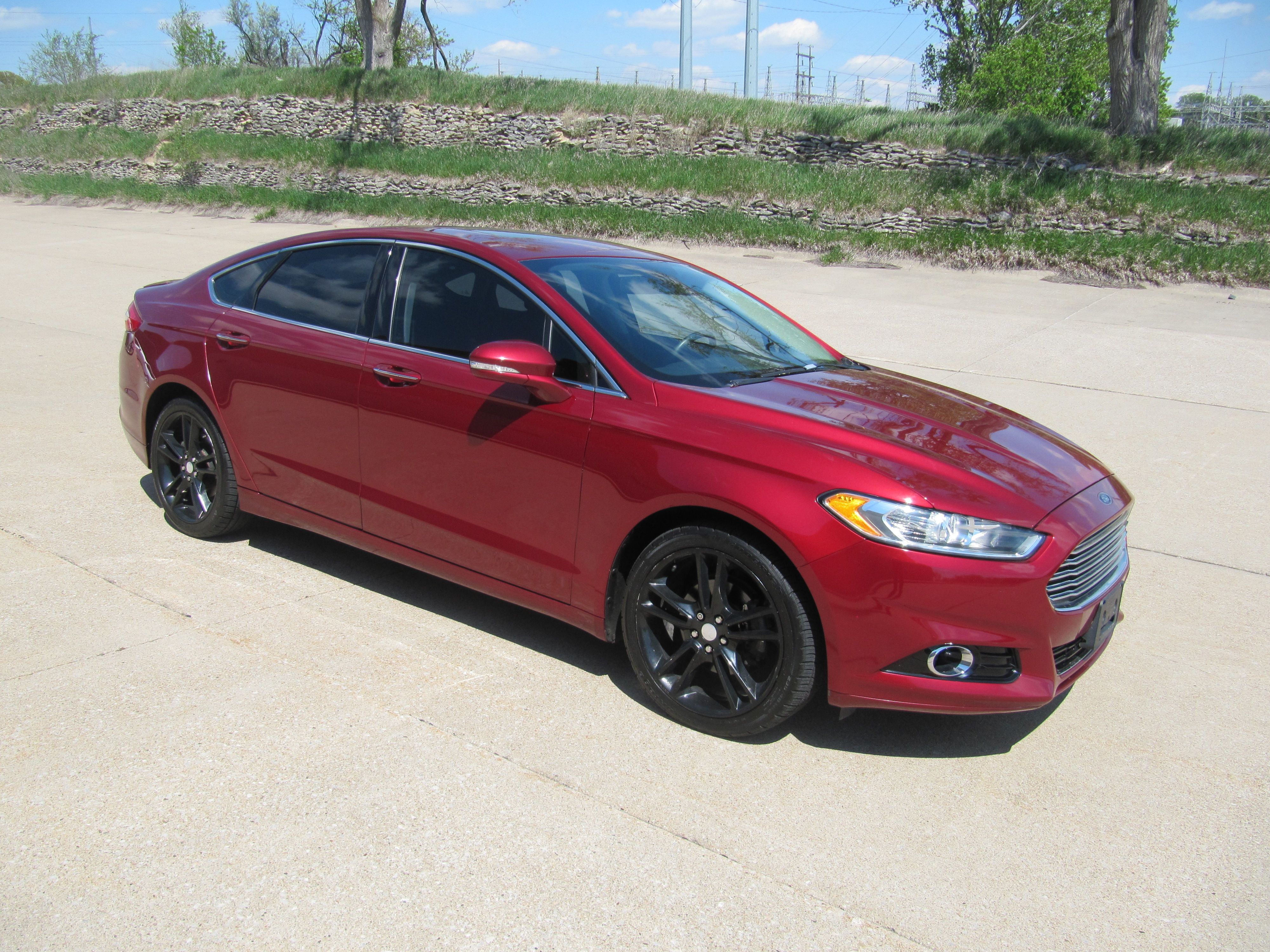 Used 2015 Ford Fusion Titanium AWD image 9