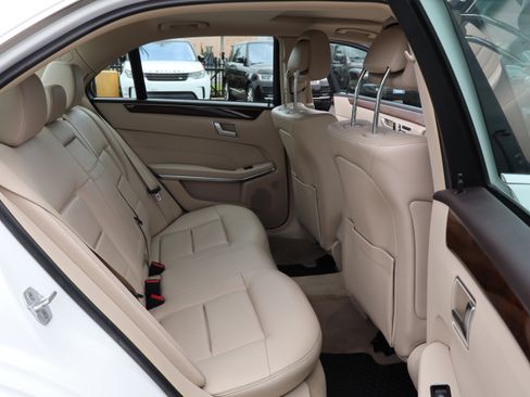 Used 2014 Mercedes-Benz E 350 4MATIC Sport image 14
