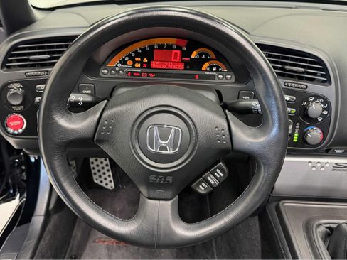 Used 2006 Honda S2000 image 9
