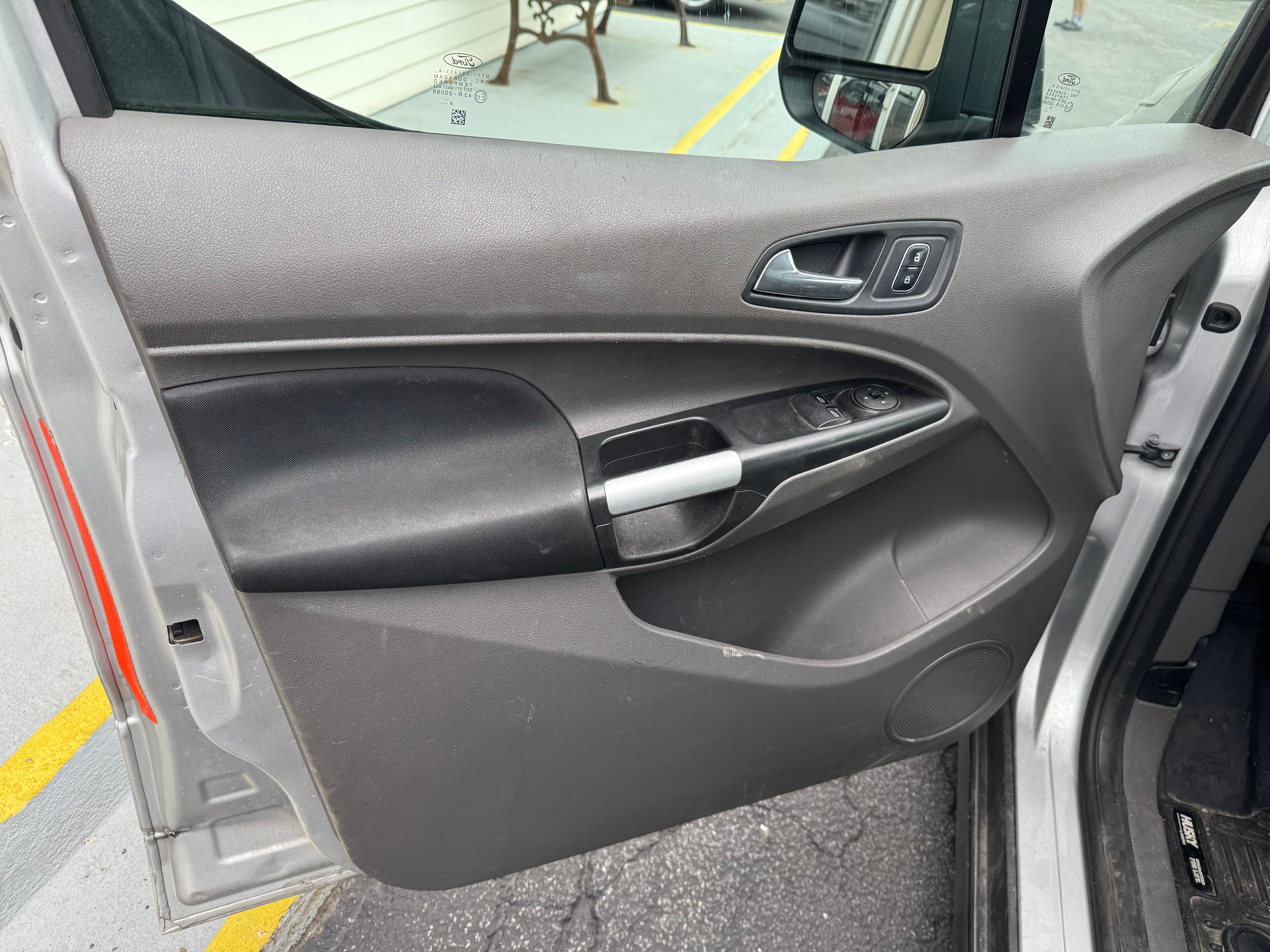 Used 2019 Ford Transit Connect XLT Long Wheel Base FWD image 9
