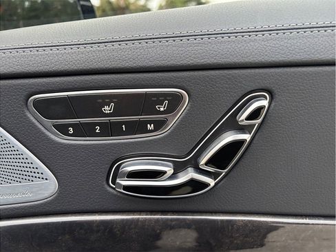 Used 2018 Mercedes-Benz S 560 S 560 Sedan 4D image 41