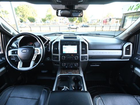 Used 2018 Ford F350 Lariat image 24