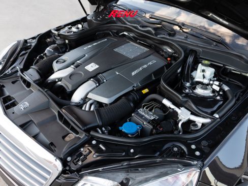 Used 2012 Mercedes-Benz E 63 AMG image 11