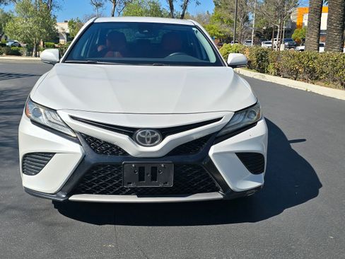Used 2019 Toyota Camry XSE image 16
