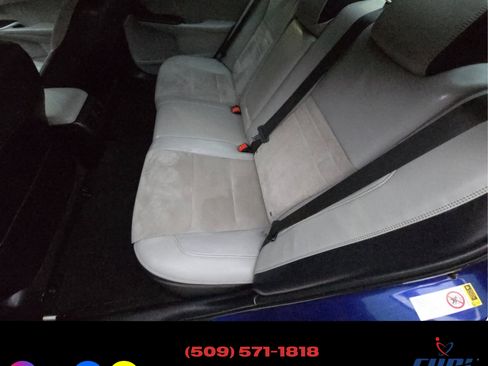 Used 2016 Toyota Camry XSE image 17