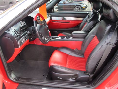 Used 2004 Ford Thunderbird LX image 17