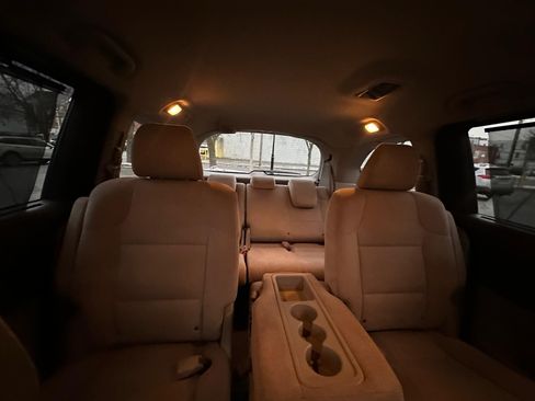 Used 2011 Honda Odyssey EX image 22