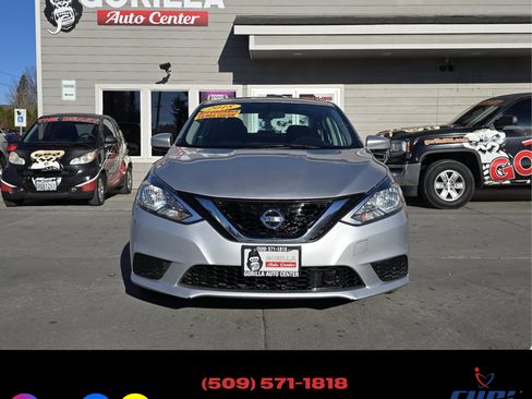 Used 2018 Nissan Sentra image 2