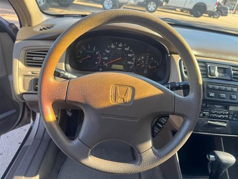 Used 2000 Honda Accord LX image 11