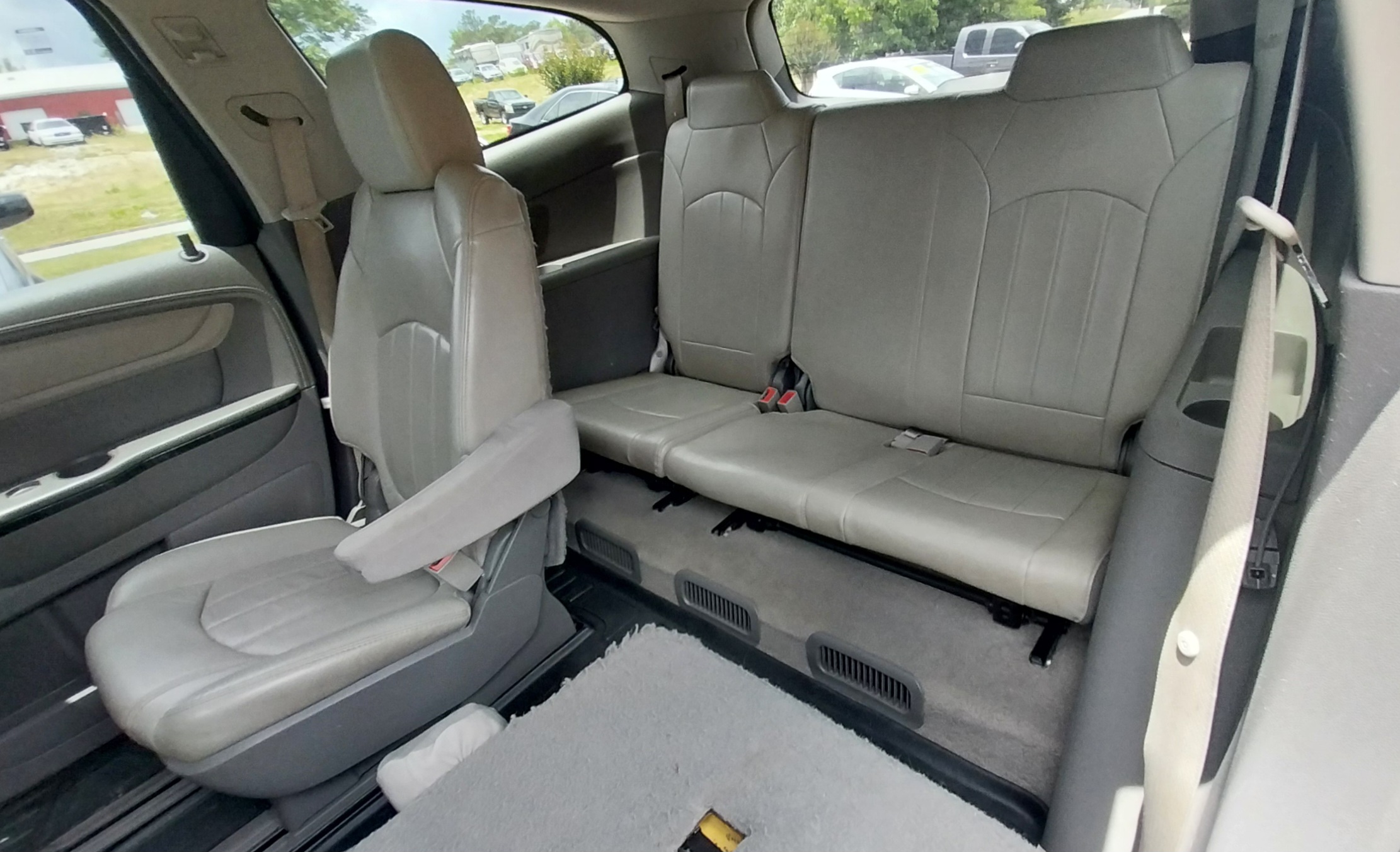 Used 2015 Chevrolet Traverse AWD LTZ image 14