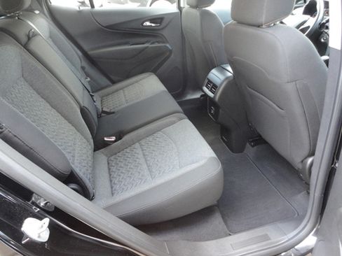 Used 2022 Chevrolet Equinox LT image 23