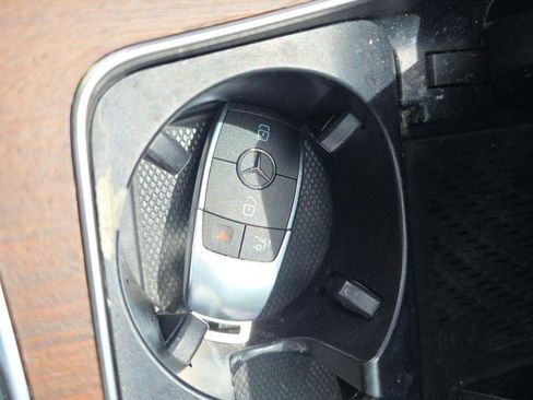 Used 2019 Mercedes-Benz C 300 Luxury image 8