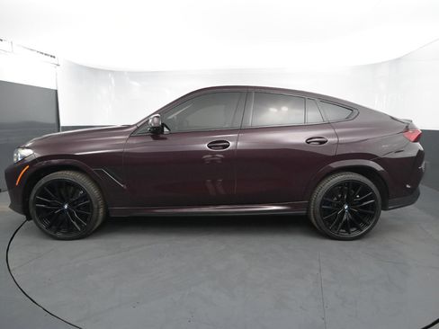 Used 2021 BMW X6 M50i image 3