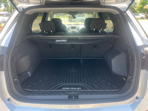 Used 2020 Chevrolet Equinox LT image 18