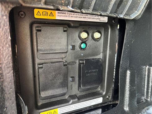 Used 2025 Ford F150 Lariat image 54