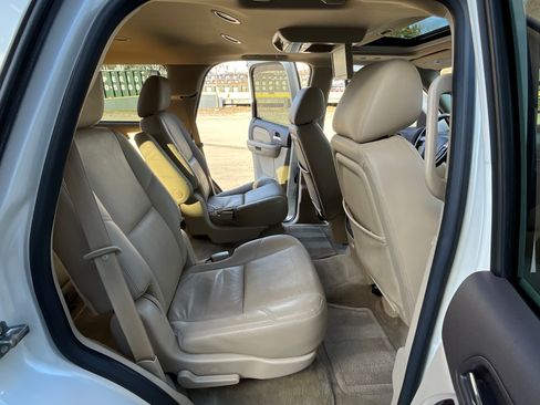 Used 2012 GMC Yukon Denali image 18