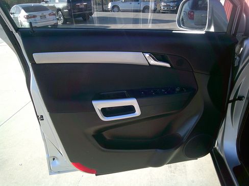 Used 2012 Chevrolet Captiva Sport LS image 13