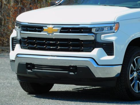 Used 2025 Chevrolet Silverado 1500 LT image 10