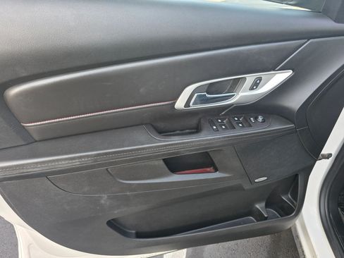 Used 2017 GMC Terrain SLE image 12