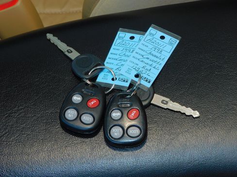 Used 1998 Chevrolet Corvette Stingray Convertible w/1LT image 22