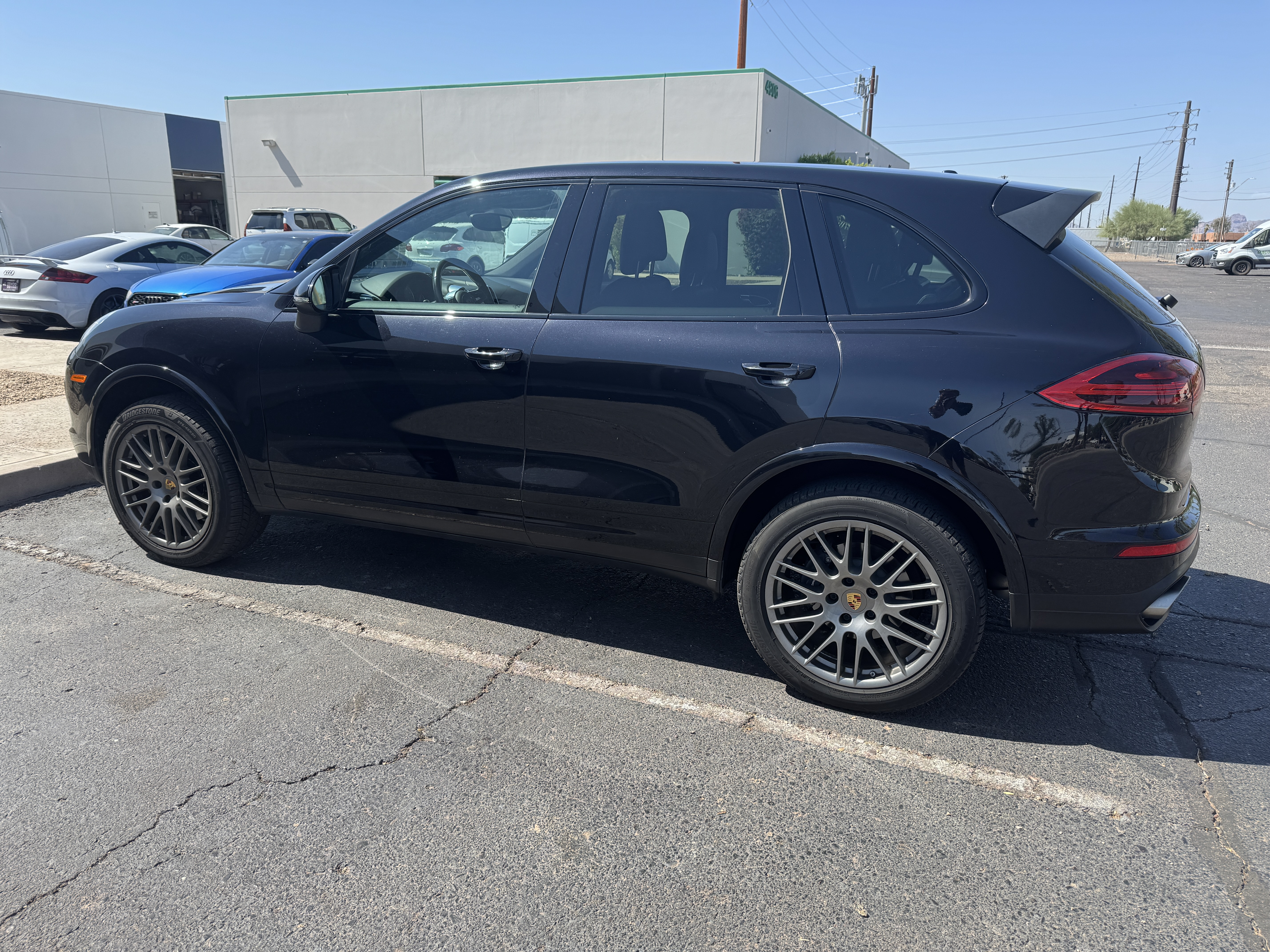 Used 2017 Porsche Cayenne Platinum Edition AWD/4WD image 18