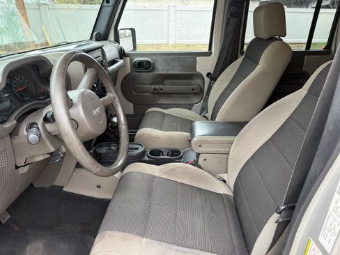 Used 2007 Jeep Wrangler Unlimited X AWD/4WD image 8