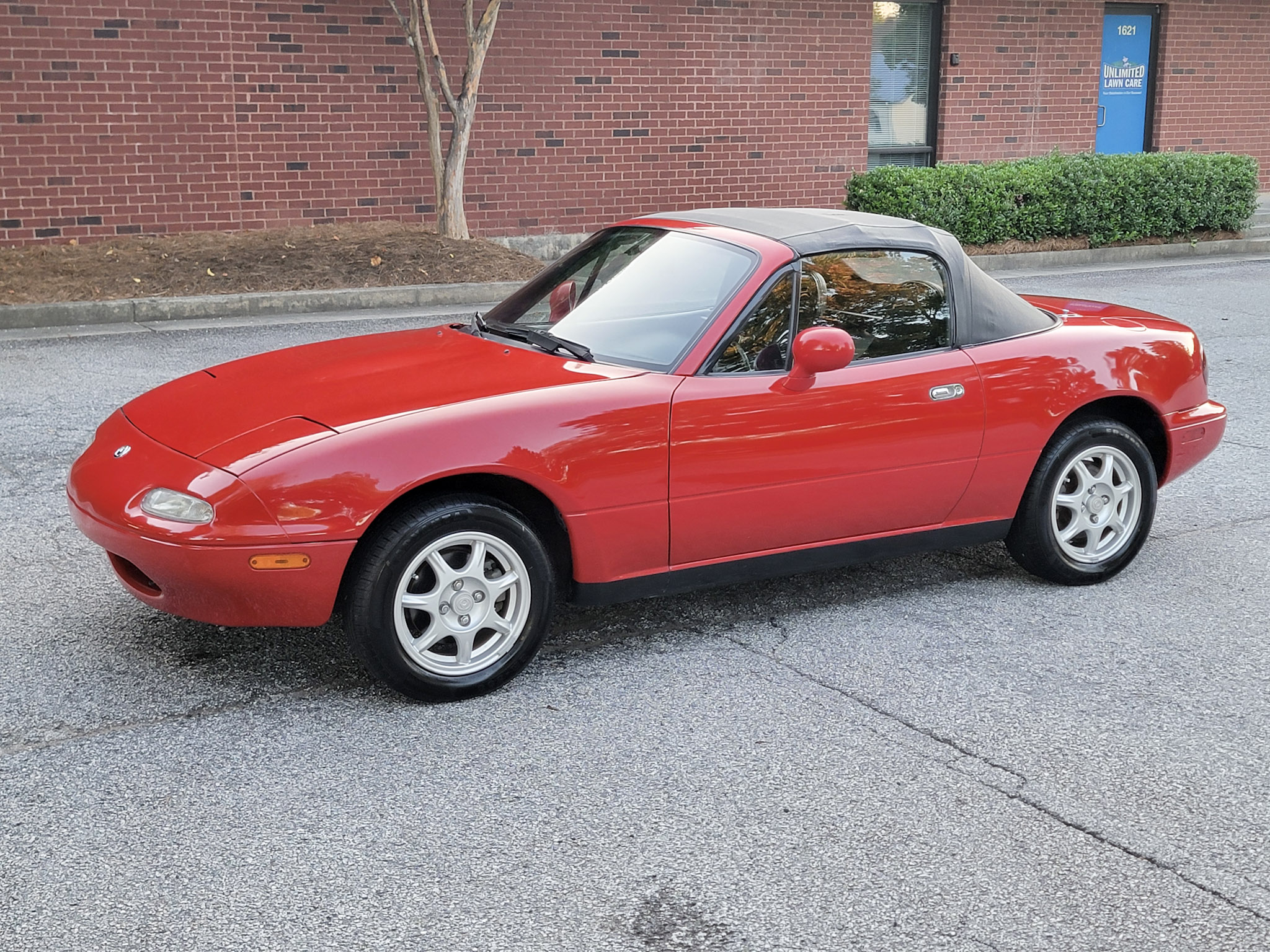 Used 1997 MAZDA MX-5 Miata UNAVAIL RWD image 13