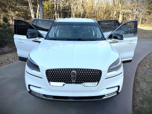 Used 2020 Lincoln Aviator Reserve image 15