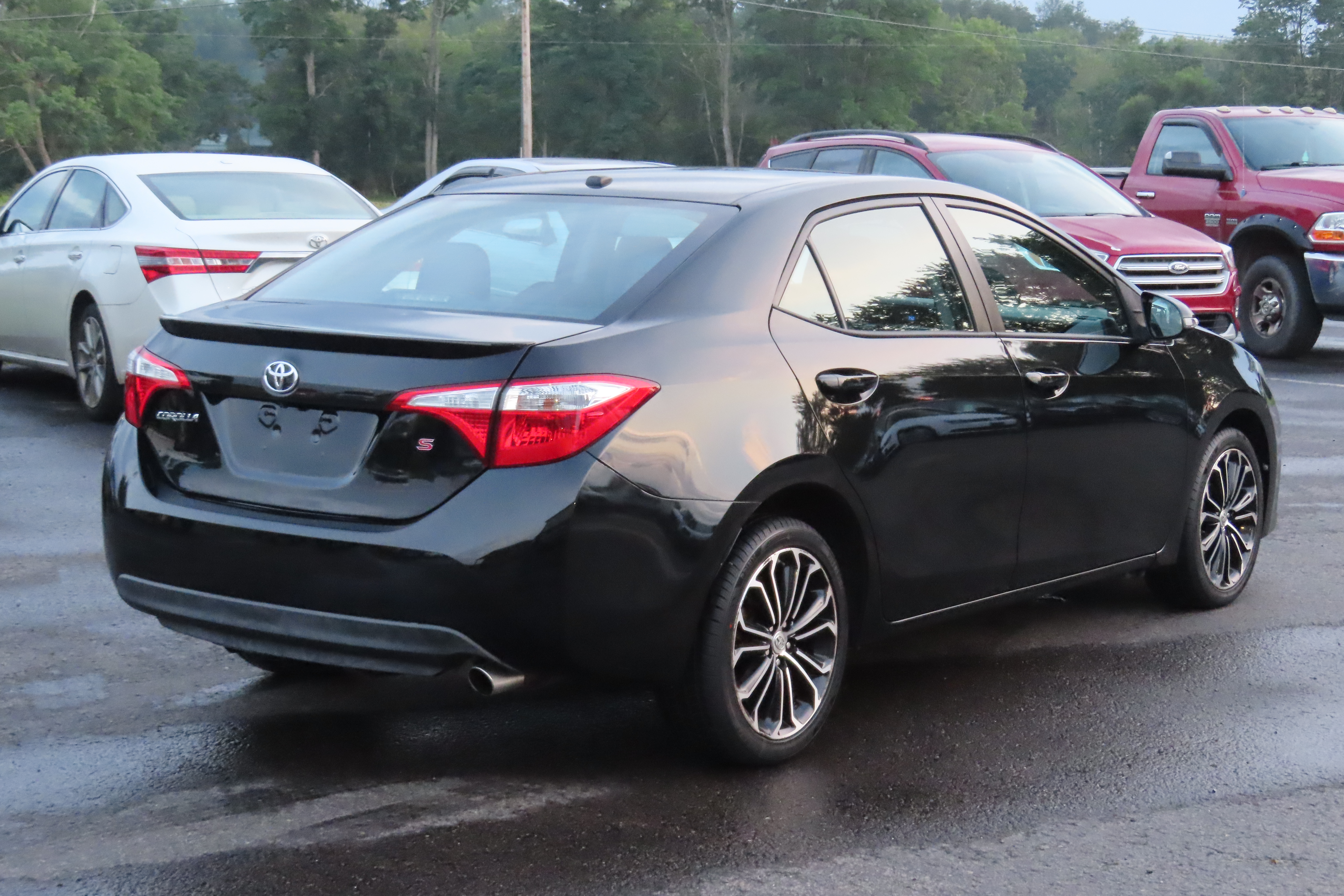 Used 2016 Toyota Corolla S Plus Sedan 4D FWD image 5
