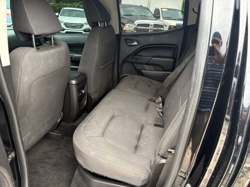 Used 2016 GMC Canyon 2WD Crew Cab SLE image 7