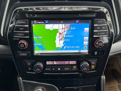 Used 2017 Nissan Maxima 3.5 SL image 12