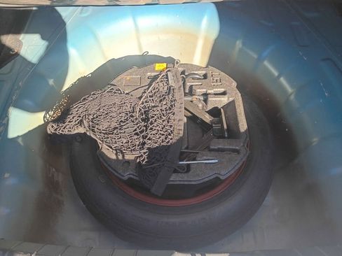 Used 2017 Hyundai Elantra SE image 6