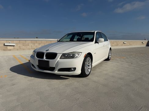 Used 2011 BMW 328i Sedan RWD image 6