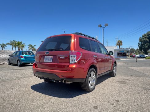 Used 2010 Subaru Forester 2.5X Premium AWD/4WD image 8