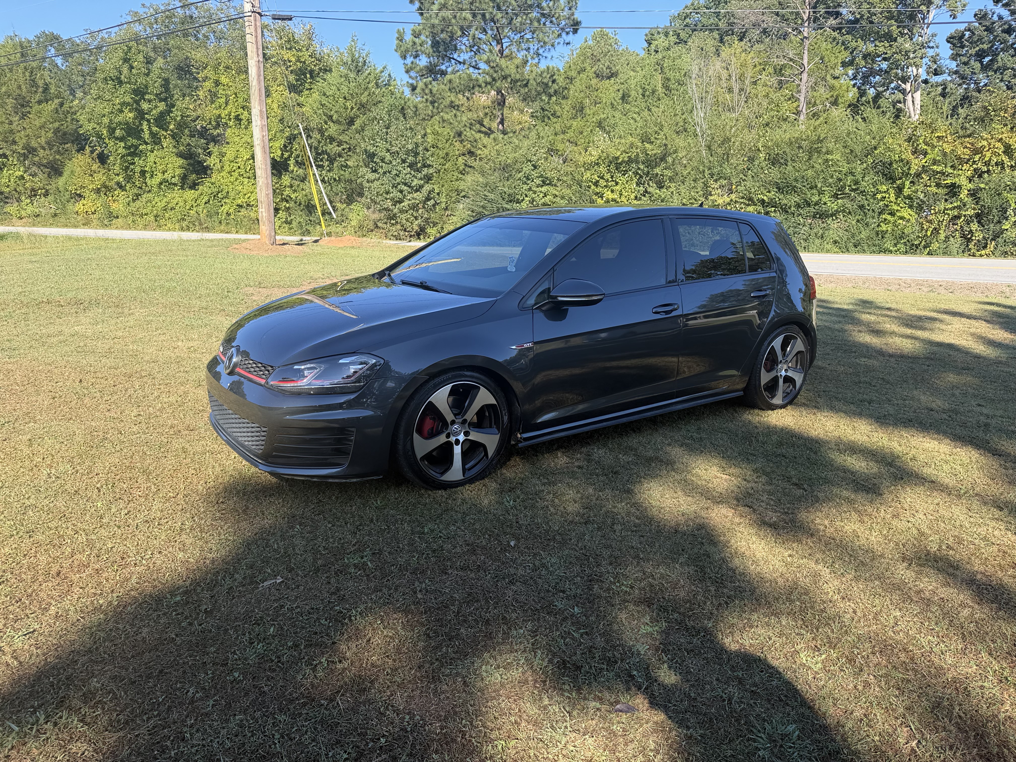 Used 2017 Volkswagen GTI 4-Door FWD image 5