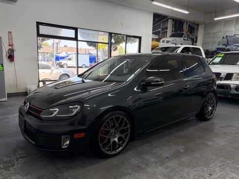 Used 2010 Volkswagen GTI 2-Door FWD image 2