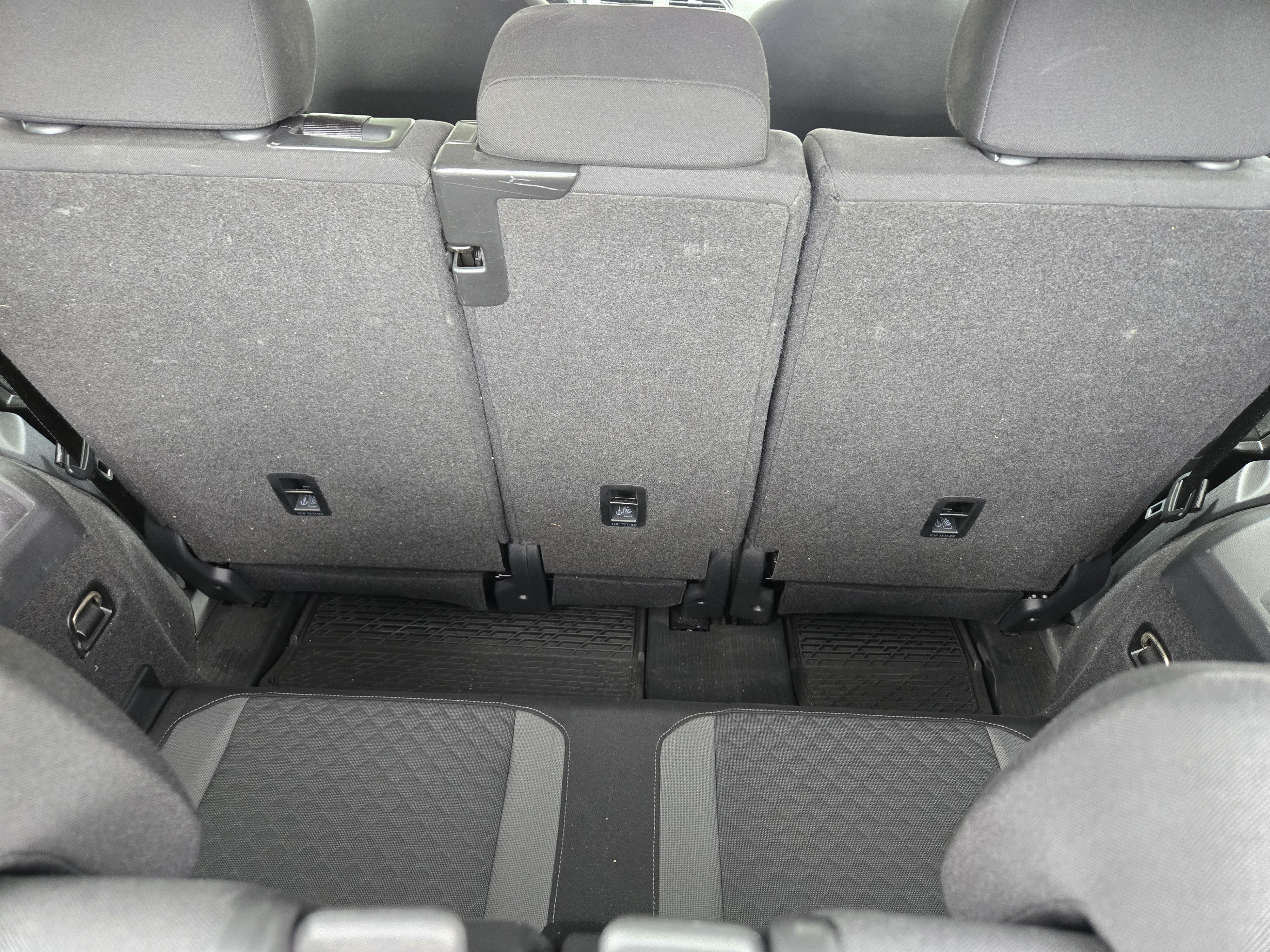 Used 2018 Volkswagen Tiguan FWD S image 18
