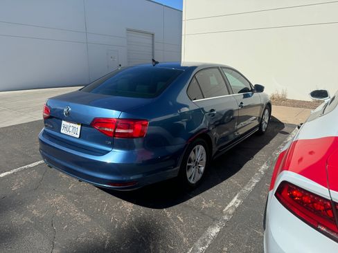 Used 2015 Volkswagen Jetta TDI SE image 3