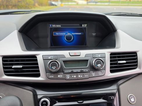 Used 2016 Honda Odyssey EX-L image 23