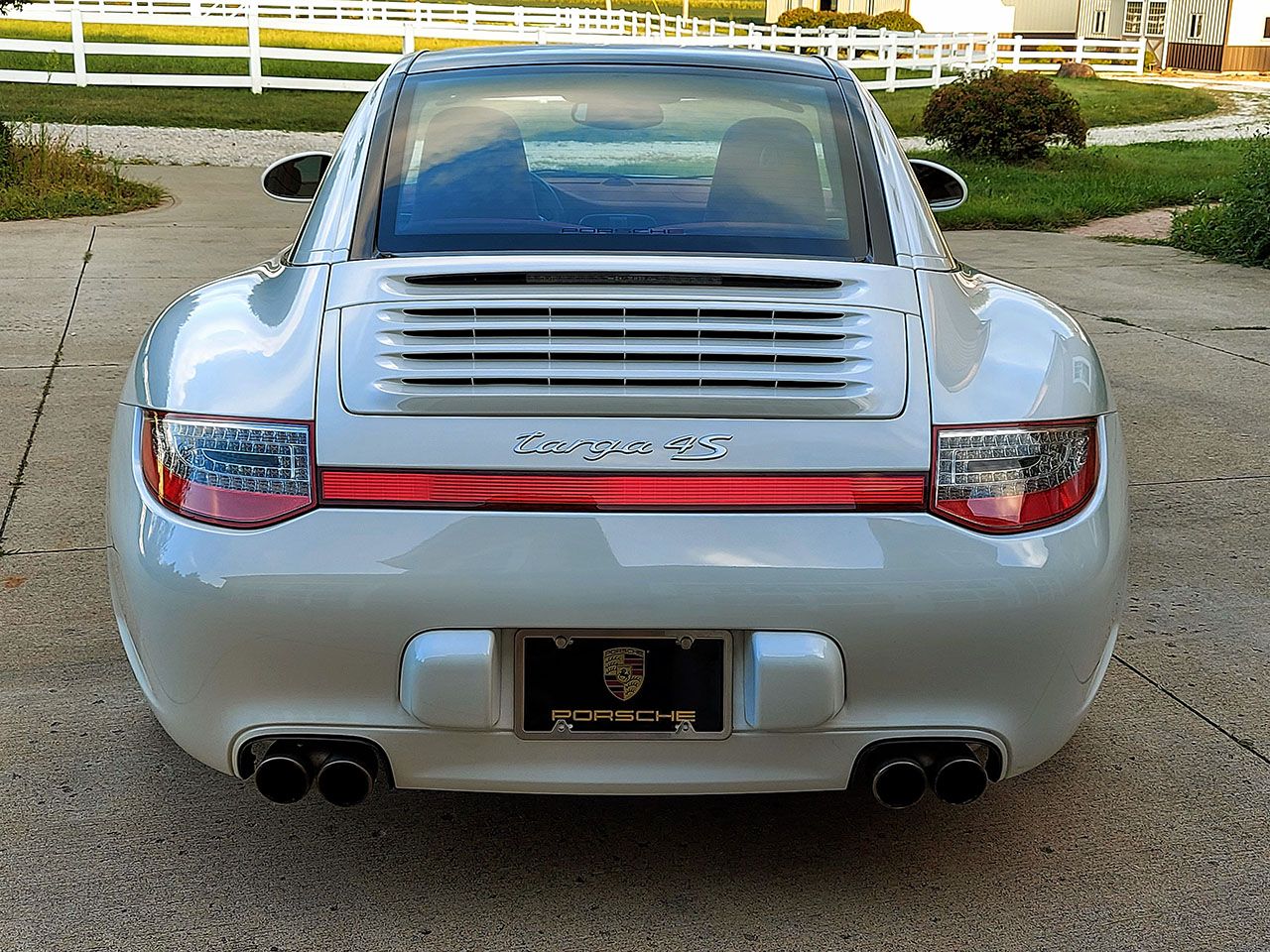 Used 2011 Porsche 911 Targa 4S AWD/4WD image 22